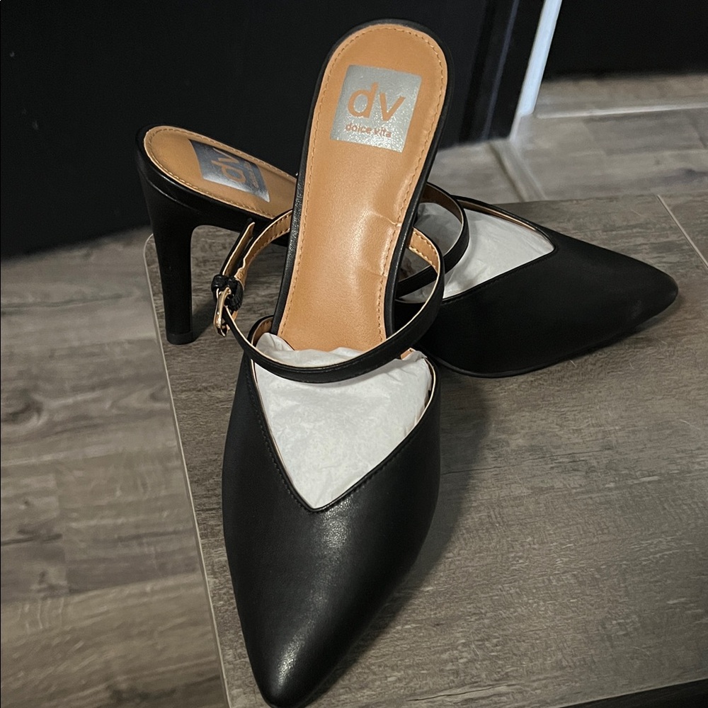 Dolce Vita Black Pointed Toe Heels